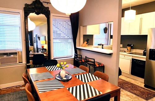 Highland Park Apartamento | * Soleado * Duplex, Amplio! ** RESERVA AHORA ** Ubicación! Minutos al centro !!