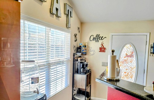 St. Robert Casa | Fort Wood Retreat in Saint Robert,Mo