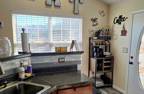 St. Robert Casa | Fort Wood Retreat in Saint Robert,Mo