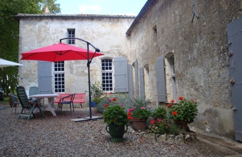 Saint-Aubin-de-Branne Casa | Casa fortificada en el Entre-Deux-Mers
