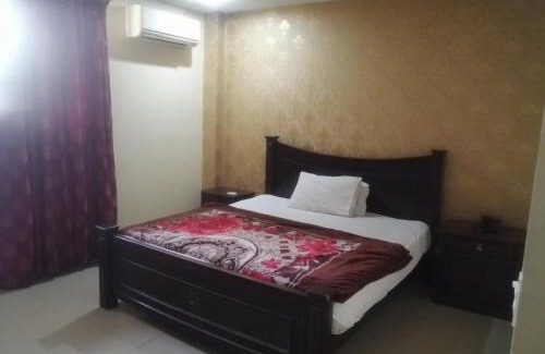 Lahore Hotel | Fortville Hotel