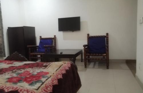 Lahore Hotel | Fortville Hotel