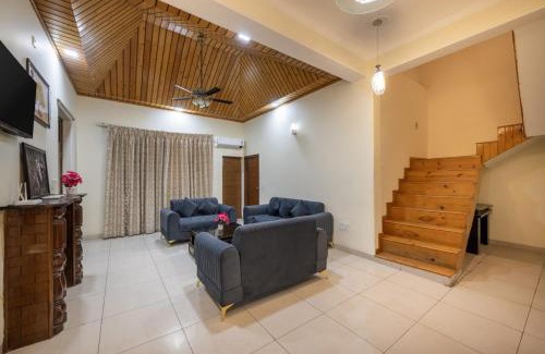 Dharampur Apartamento | Four Bedrom House Kasauli I The Mountain Mansion I Serviced Villa I Party & Music I Sky Bonfire I Kasauli By Exotic Stays