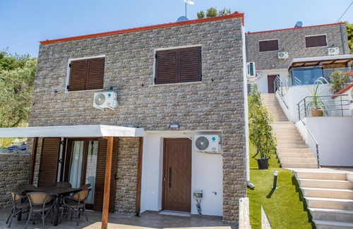 Agia Paraskevi Casa | Four Princess