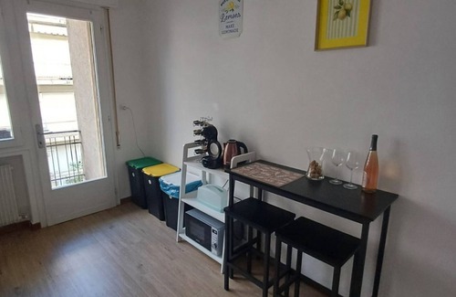 Vittorio Veneto Apartamento | Apartamento de cuatro habitaciones (Central Apt. Vittorio Veneto)