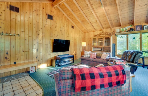 Webster Cabina | Four seasons of fun on Austin Lake! Opening Fishing is May 4th!