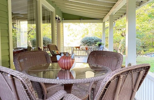 Lynn Casa | Fox Cottage