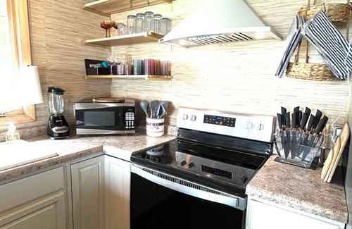 Wetmore Cabaña | Fox & Fern Cottage: Escape to Michigan's UP for a Breathtaking Fall Getaway
