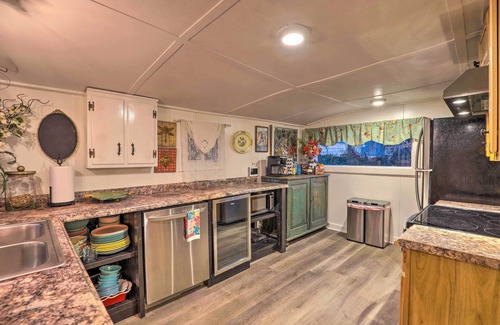 Westwood Place Cabaña | 'Foxglove Cottage' in Walkable West Asheville