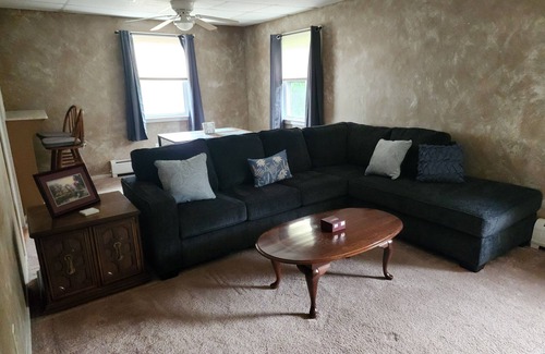 New Haven Apartamento | Foxon House centrally located just outside of New Haven