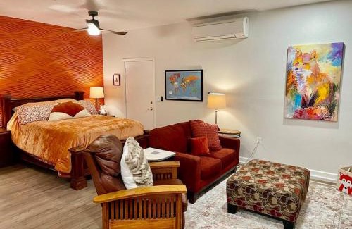 Ahwahnee Casa | Foxs Den Hot Tub Bbq Queen Bed Sleeps 2