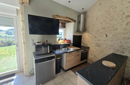Brantome-en-Perigord Cabaña | Casa acogedora con piscina compartida y wifi en Brantôme