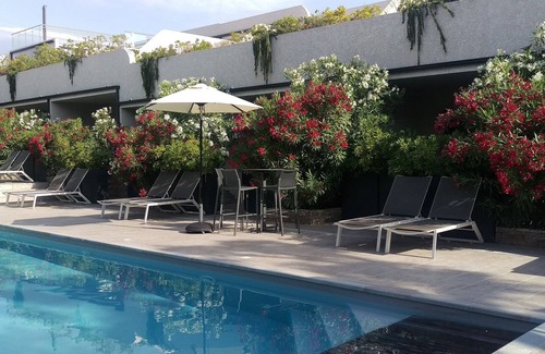 Vardiola Apartamento | Residencia 4 * Apartamento de 2 a 4 personas - Piscina climatizada, tenis, petanca.