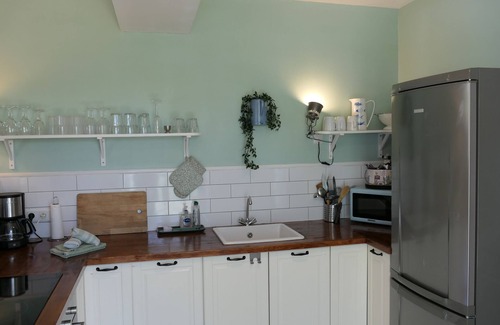 Sorges-et-Ligueux-en-Perigord Cabaña | Gîte - Le Viennois: This cozy luxury 1-6 person semi-detached gîte