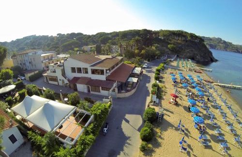 Naregno Hotel | Frank's Hotel