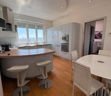 Pegli Apartamento | Frank's Sunset