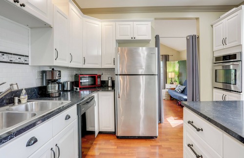 Franklin Casa | Franklin Home w/ Deck, Creek Views: Walk to Shops