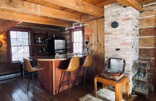 Campbellsport Cabina | Fraser Fir Rustic Cabin near Lake w/ Sunset Views