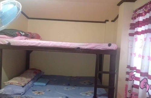 Burgos Casa | Desayuno gratuito y cerca de la mayoría del destino Landtour en Siargao