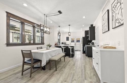 Fort Wayne Casa | 🏡FREE Coffee - FAST Wi-fi — 🌞 ¡Mi Cantón!