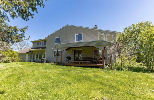 Poughkeepsie Casa | ¡Cargador de coche eléctrico GRATUITO y enchufe NEMA! Paisajes impresionantes.