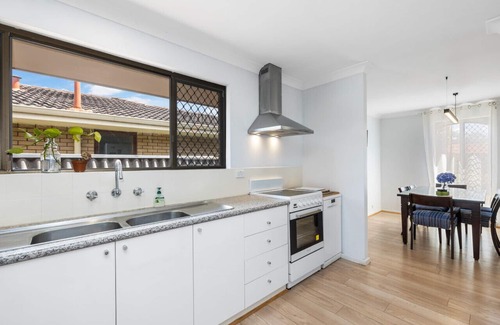 Bull Creek Casa | Free Flowing 3 Bedroom Family Home With Great Outdoors and Indoor Living Spaces