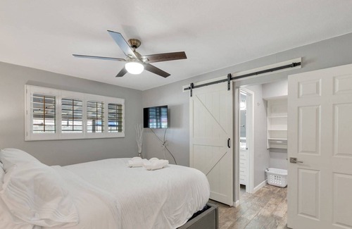 Park Scottsdale One Casa | FREE GOLF! Easy Freeway Access, Near Old Town, Private Heated Pool (NO Extra Fee), Dog Friendly!