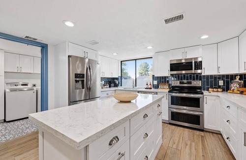 Mesa Casa | Free Heated Pool ~ Hot Tub ~ Basement Game Room ~ Large Backyard