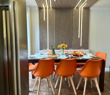 Bedford Casa | Free Parking 11 Guests Family&Contractors Bedford