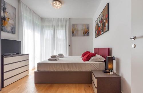Lambrate Apartamento | Free Parking Besta 10 minutes away Private Terrace and Garden view