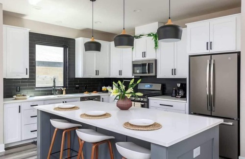 Holly Casa | Free Parking, Eastside - Palisander - Portoro