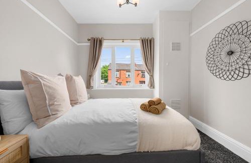 Wigan Apartamento | Free Parking Stunning 3Bedroom Home In Wigan