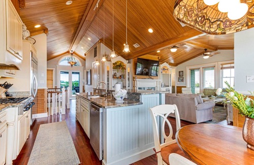 Tybee Island Casa | Deseable ubicación en North Beach, con vistas al faro y al océano