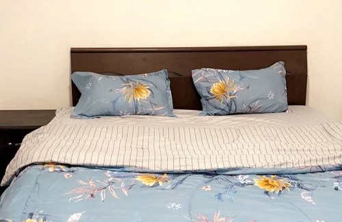 Dakar Hotel | Freedom 2 furnished room