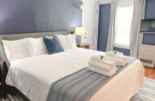 Dover-Foxcroft Casa | Freedom House B&B