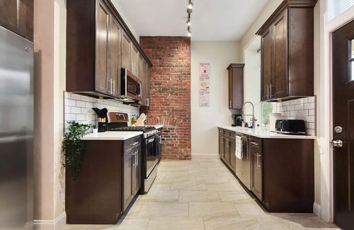 Point Breeze North Apartamento | Netflix+BBQ+FreeParking Near Shops in East Liberty