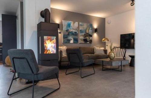 Mulfingen Casa | Freistehendes Ferienhaus Renkenmühle näher kann man am Wasser nicht wohnen