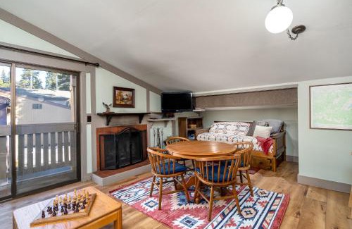 Bear Valley Apartamento | Fresh Remodel and Dog Friendly - CS#92