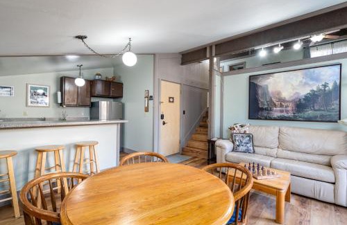 Bear Valley Apartamento | Fresh Remodel and Dog Friendly - CS#92