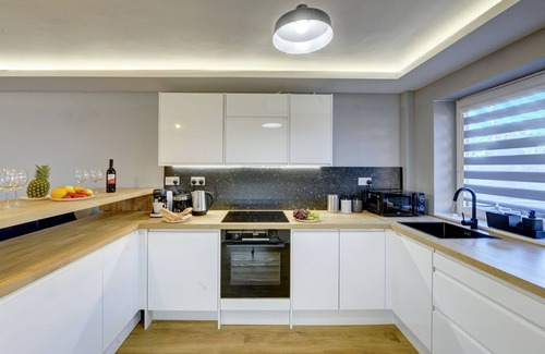 Rugby Casa | Friendly House - Clarence Rd