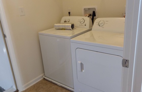 Middletown Casa | Hogar y comunidad familiar; Cerca de playas, golf, tiendas, restaurantes.