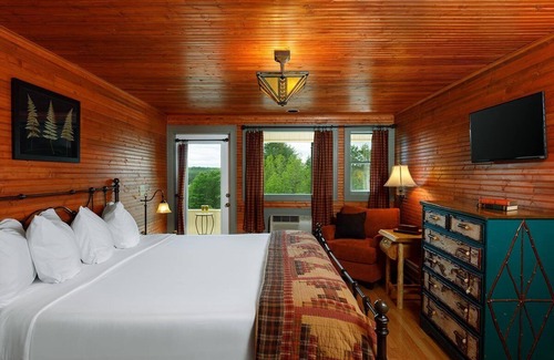 Chestertown Hotel | Friends Lake Inn