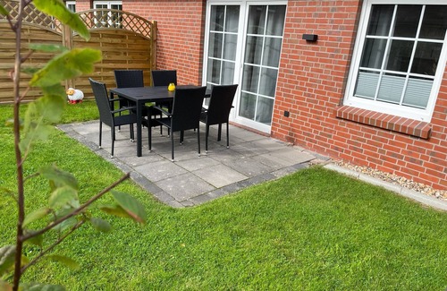 Neßmersiel Apartamento | Friesenbude Neßmersiel Renov. EG Wohnung mit Garten & Terrasse Inkl. Bettwäsche
