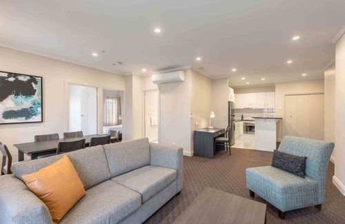 Adelaide Central Business District Hotel | Frome Apartments
