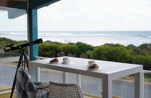 Falcon Casa | Front Row views and 50m from the beach. Beach House Avalon.
