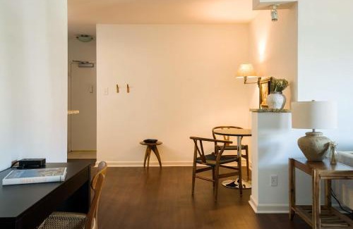 Central West End Apartamento | FRONTDESK 1 BR Apt near Missouri History Museum