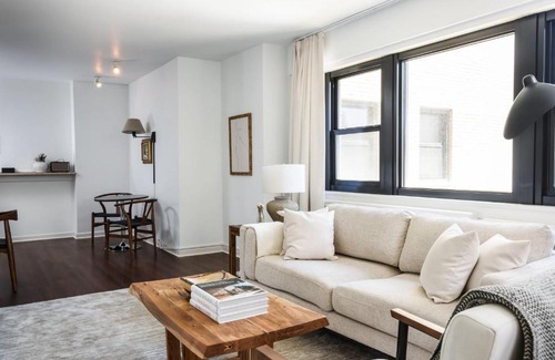 Central West End Apartamento | FRONTDESK Bright Warm 1 BR Apt by Forest Park