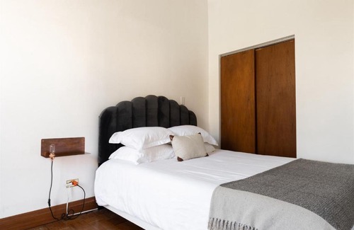 Mid-North District Apartamento | FRONTDESK Classic 2 BR Apt in Lincoln Park
