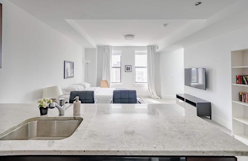 East Hyde Park Apartamento | FRONTDESK Debonair Studio Apt with City View