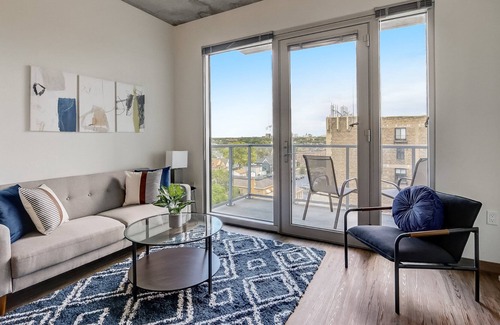 Lower East Side Apartamento | FRONTDESK Urbanite Apts Lower East Side Milwaukee